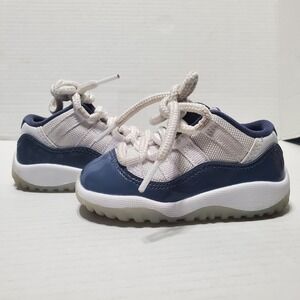 THE Jordan Retro 11 Low (Ps) White AN blue Modnight Navy Size 6C